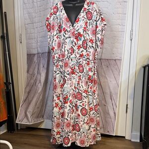 NWT T TAHARI Floral V-Neck Maxi Dress